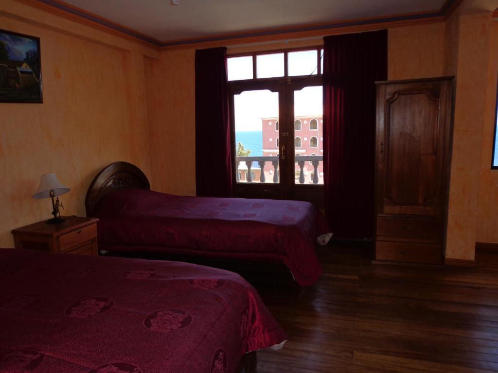 Hostal Real Los Andes Del Lago Copacabana  Exteriör bild
