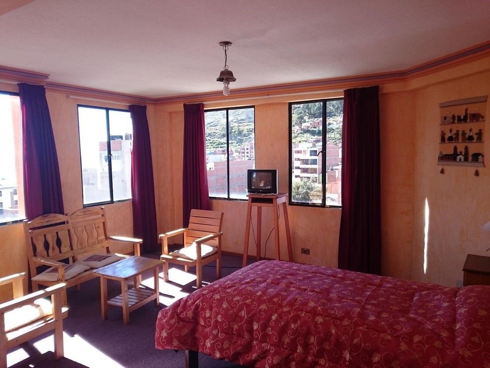 Hostal Real Los Andes Del Lago Copacabana  Exteriör bild